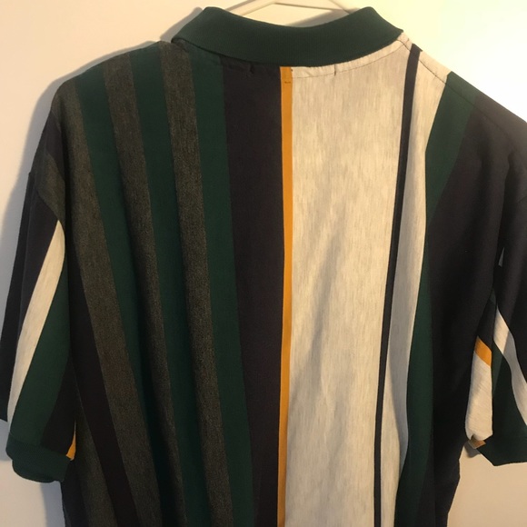 🌼CLOSET CLEAROUT🌼 Vintage Button up - Picture 4 of 4